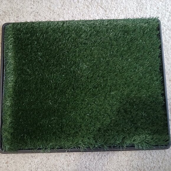 Petmaker artificial grass pee pad *NEW NEVER USED* - Picture 1 of 3